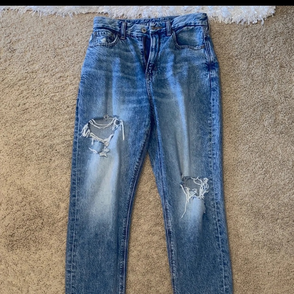 American Eagle Curvy mom jean